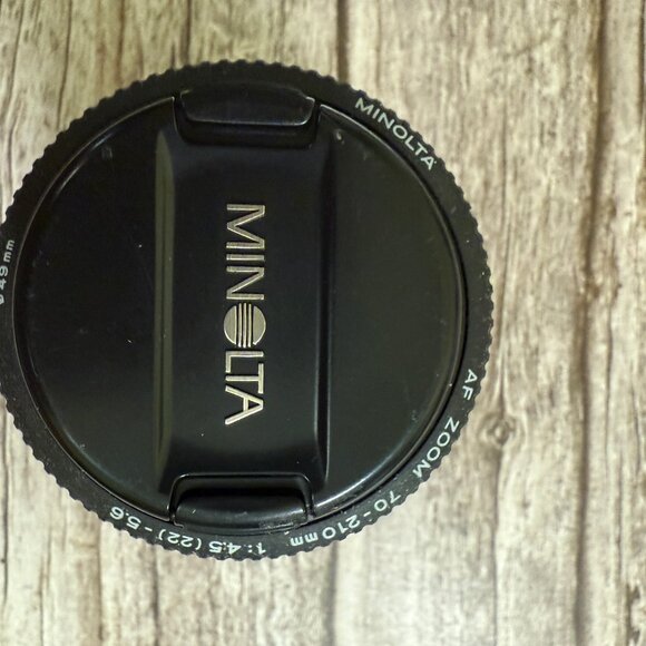 Minolta AF 70-210 Zoom Lens 1:4.5-5.6, 49, Great, 1 Lens Cap Front - Picture 6 of 11